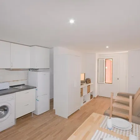 Downtown Apartment *